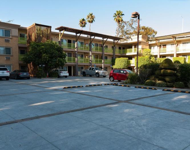 BEST WESTERN PLUS Glendale - Vue extérieure