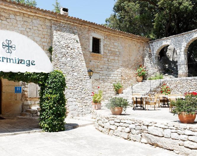 L'Hermitage Hotel & Spa - Außenansicht