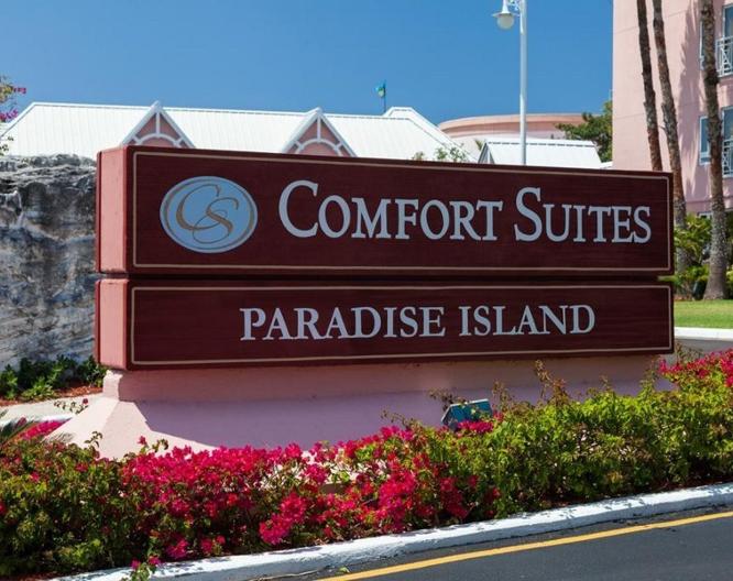 Comfort Suites Paradise Island - Außenansicht