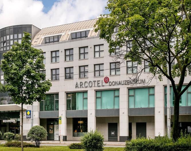 Donauzentrum - Außenansicht