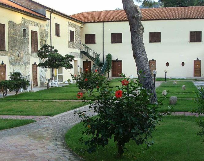 Baia delle Sirene Beach Resort - Außenansicht