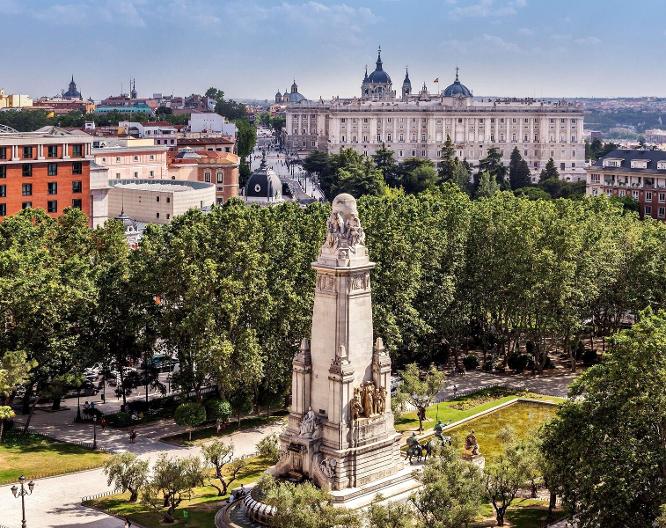 Barceló Torre De Madrid - Außenansicht