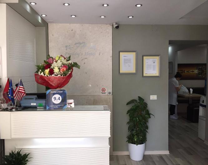 Freddy's Hotel - Ausstattung