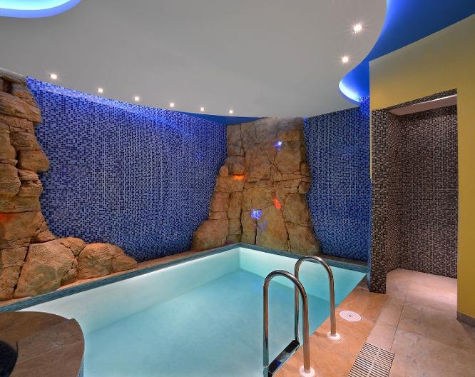 Forum Hotel - Piscine
