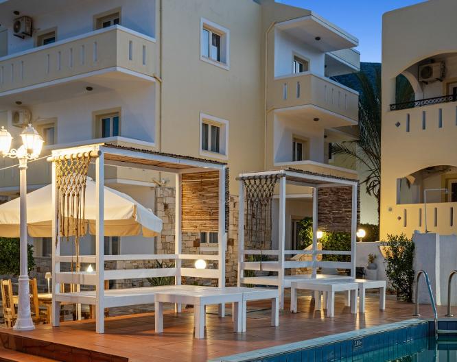 Nikos Apartments - Außenansicht