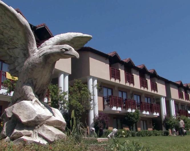 Noxinn Club Hotel - Außenansicht