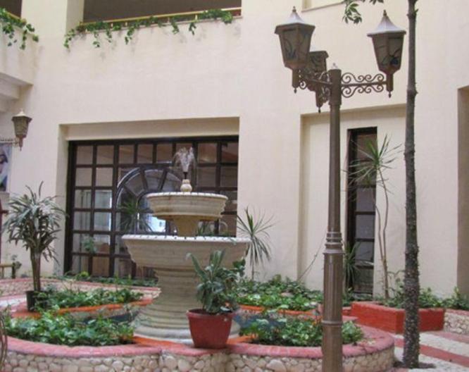 Dexon Roma Hotel - Außenansicht