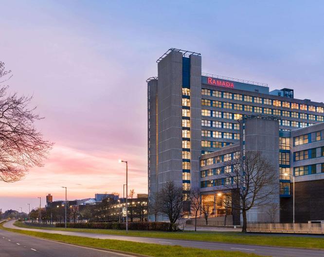 Ramada by Wyndham East Kilbride - Außenansicht