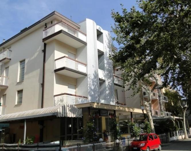 Hotel Nanni Garnì - Außenansicht