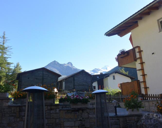 Hotel-Restaurant Bärgsunnu - Außenansicht