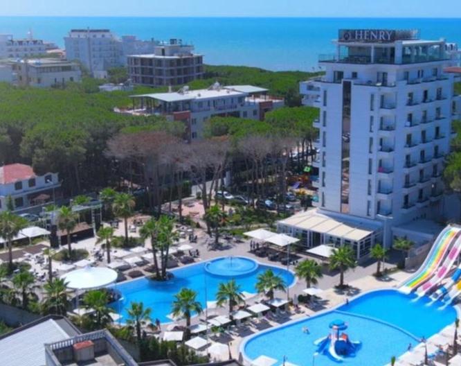 Henry Resort Hotel & Spa - Außenansicht