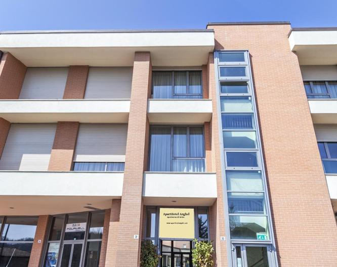 ApartHotel Anghel - Außenansicht