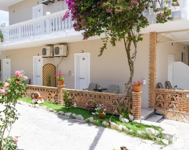 Asteri Studios & Appartments - Außenansicht