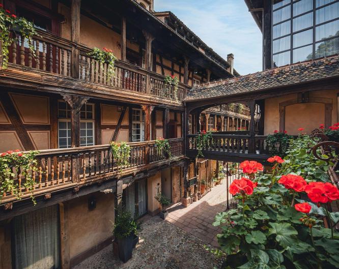 Hotel La Cour du Corbeau - Vue extérieure