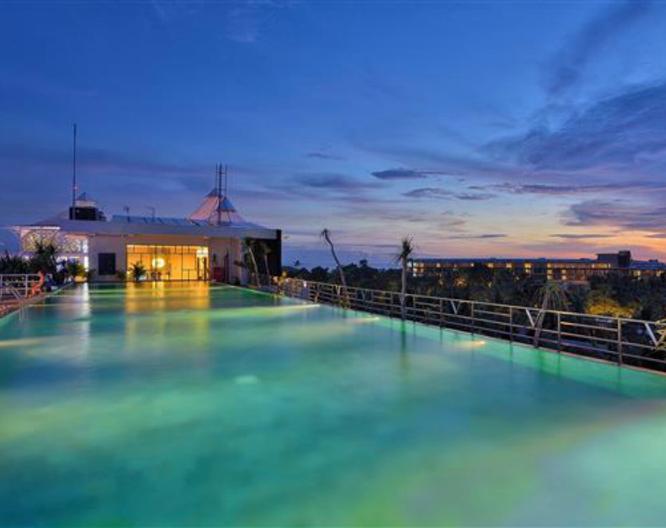 de Vins Sky Seminyak Hotel - Pool