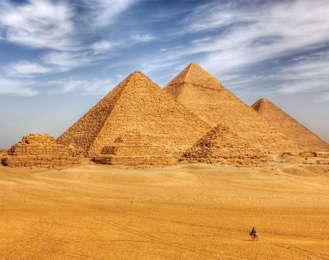 InterContinental Cairo Semiramis - Außenansicht