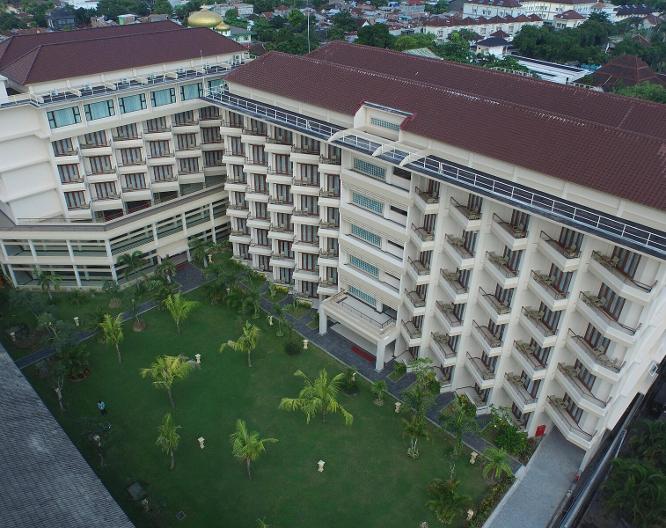 Lombok Raya Hotel - Außenansicht
