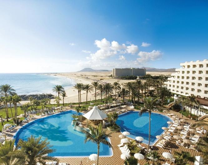 Hotel Riu Palace Tres Islas - Außenansicht