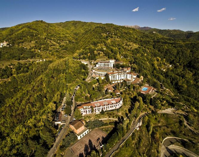 Renaissance Tuscany Il Ciocco Resort & Spa - Vue extérieure