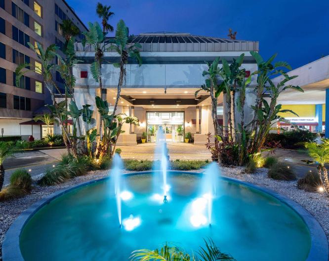 Ramada Gateway Kissimmee - Außenansicht