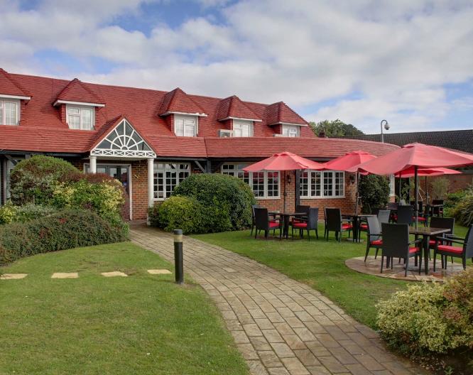 Best Western Calcot Hotel - Außenansicht