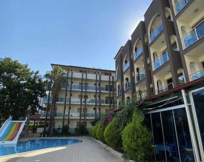 Astoria Life Hotel - Außenansicht
