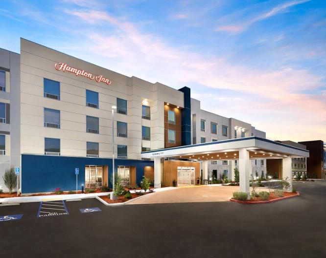 Holiday Inn Express & Suites Oakhurst-Yosemite Park Area - Außenansicht
