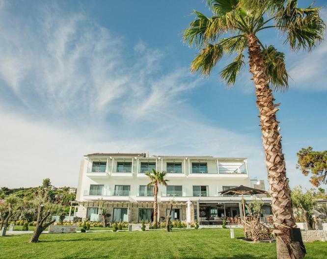 Blue Carpet Luxury Suites - Außenansicht