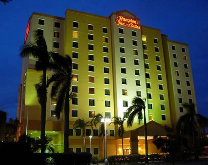 Hampton Inn & Suites Miami Airport South - Außenansicht