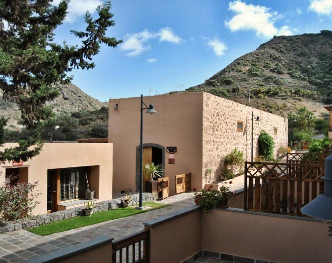 Hotel Rural El Mondalón - Außenansicht