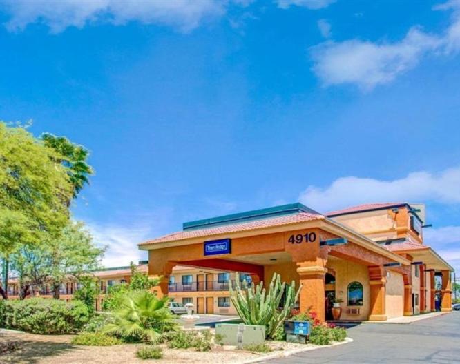 Tucson AZ Travelodge - Außenansicht