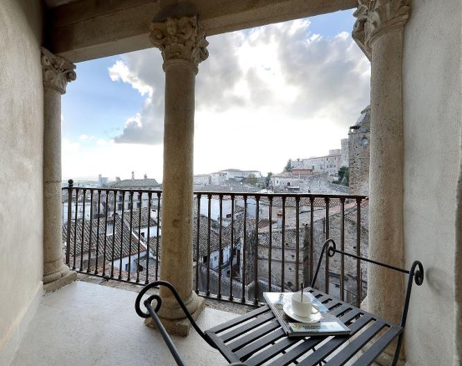 Eurostars Palacio Santa Marta - Außenansicht