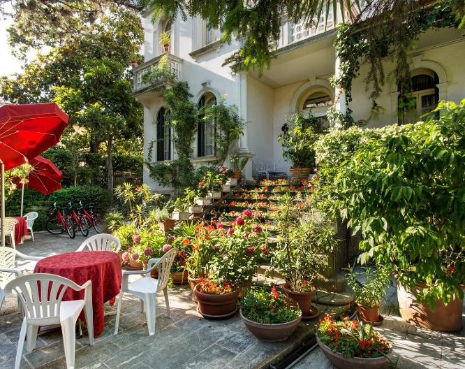 Biasutti Hotel - Außenansicht