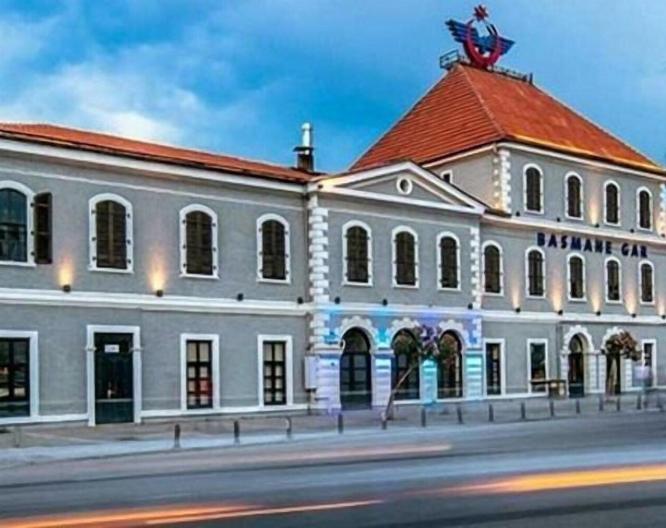 Emen’s Hotel - Außenansicht