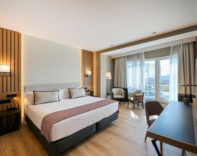 Hotel Catalonia Ramblas - Außenansicht