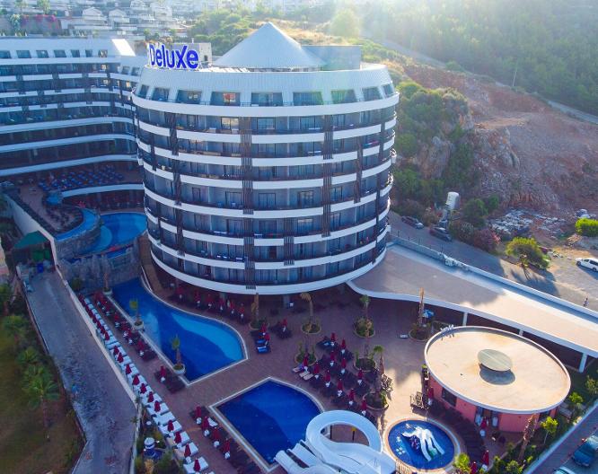 NoxInn Deluxe Hotel - Außenansicht