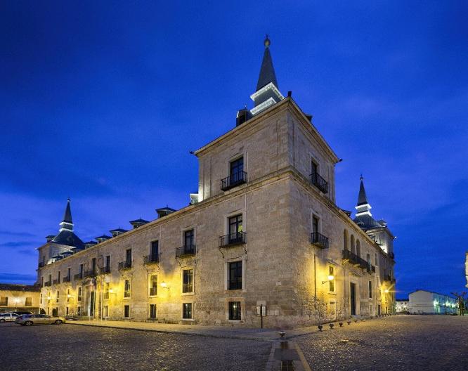 Parador de Lerma - Außenansicht