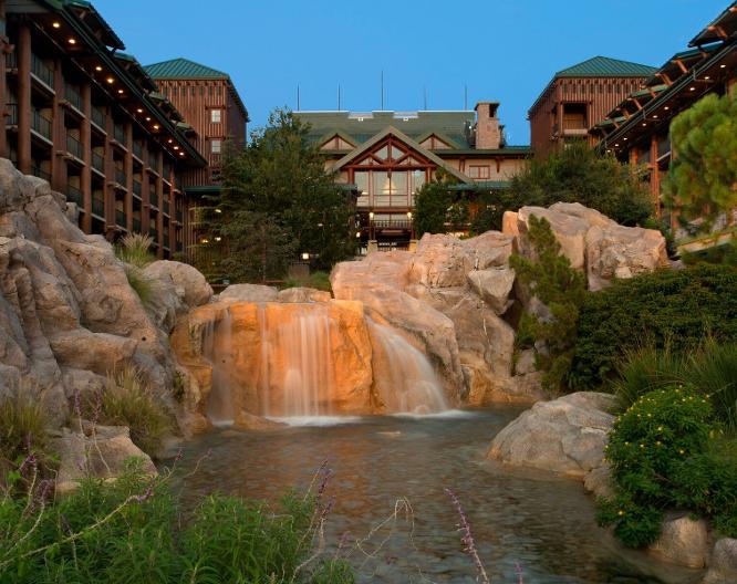 Disney's Wilderness Lodge - Außenansicht