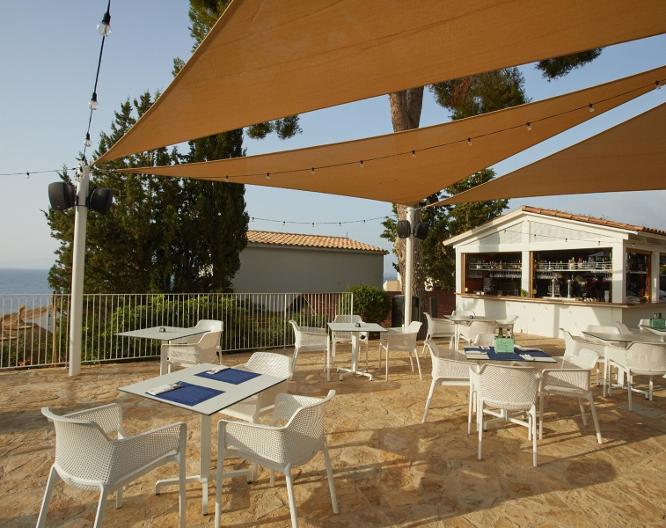 Inmood Aucanada Hotel - Essen und Trinken