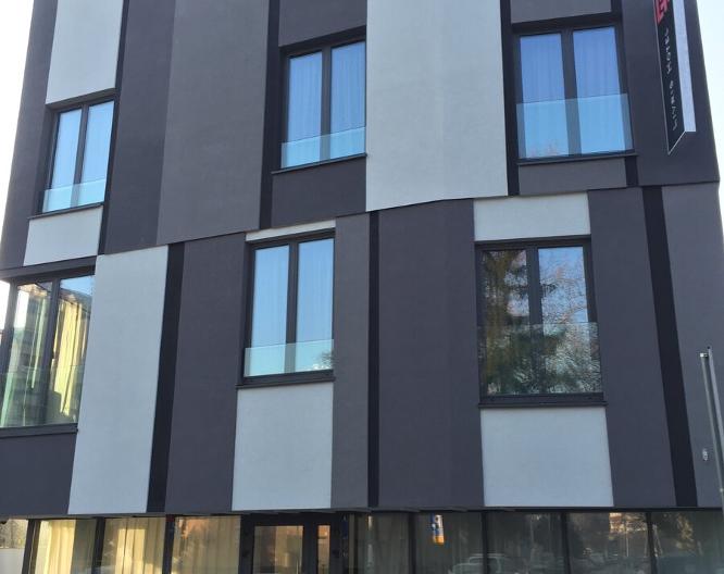 Livris Hotel - Außenansicht