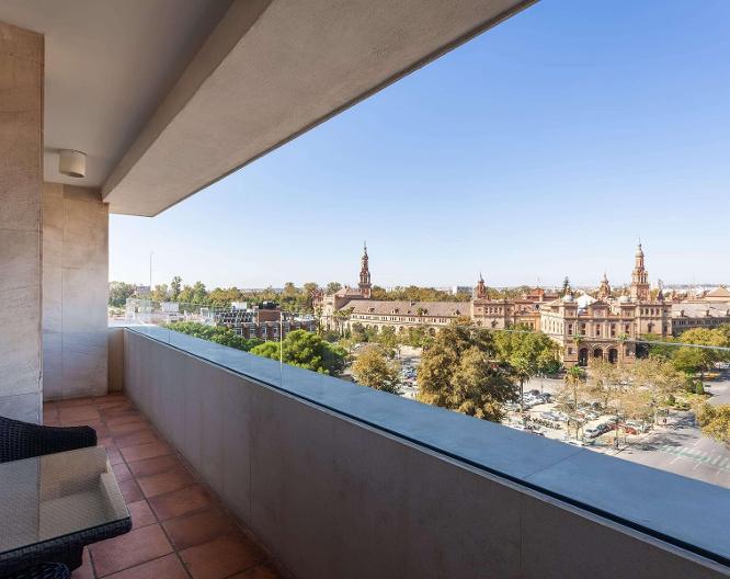 The Level at Meliá Sevilla - Außenansicht