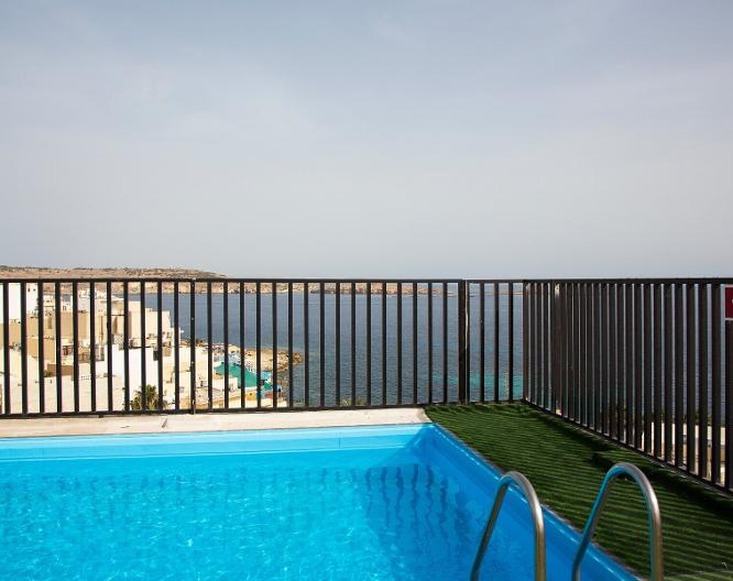 Relax Inn - Pool