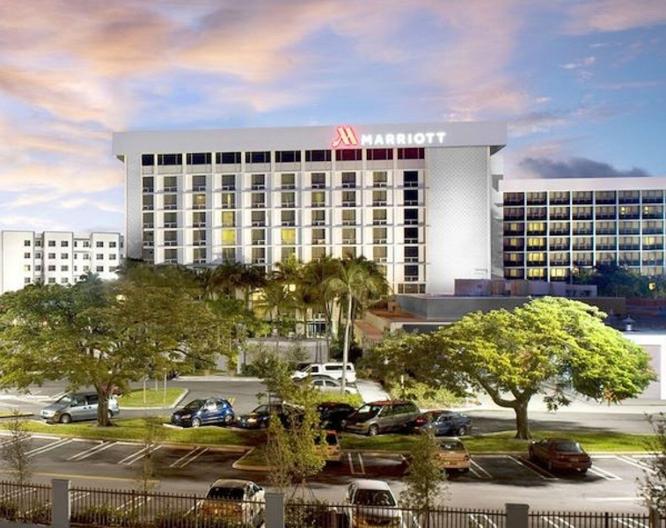 Courtyard by Marriott Miami Airport South - Vue extérieure