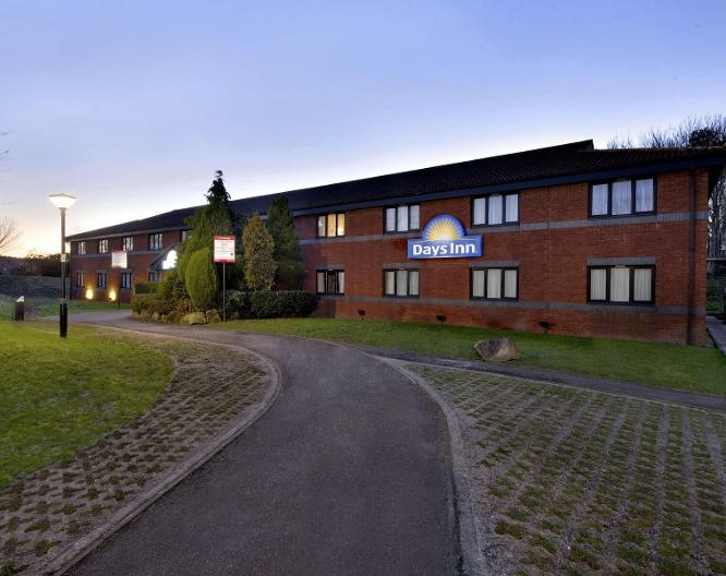 Days Inn by Wyndham Membury M4 - Außenansicht