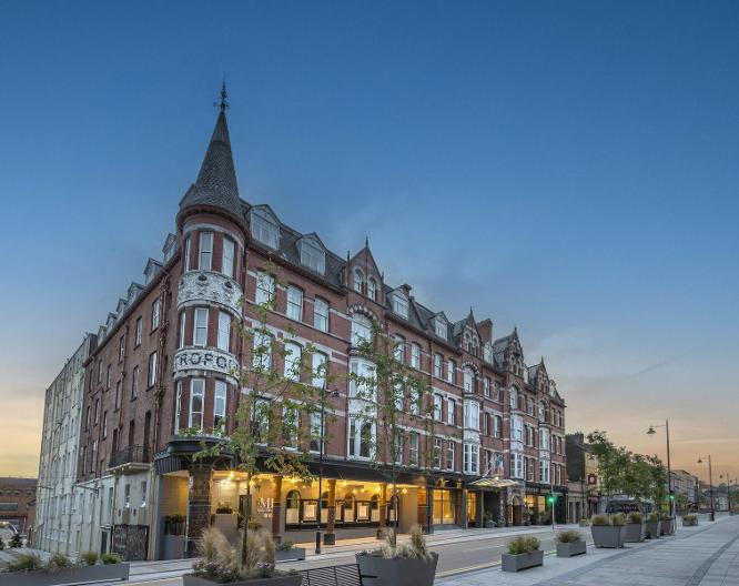 The Metropole Hotel - Außenansicht