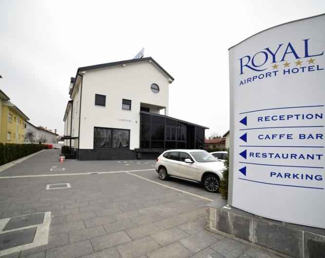 Royal Airport Hotel - Außenansicht