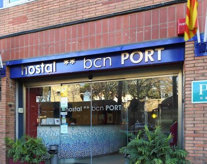 BCN Port hostal - Außenansicht