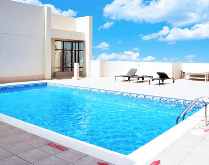 Al Manzil Hotel Juffair - Pool