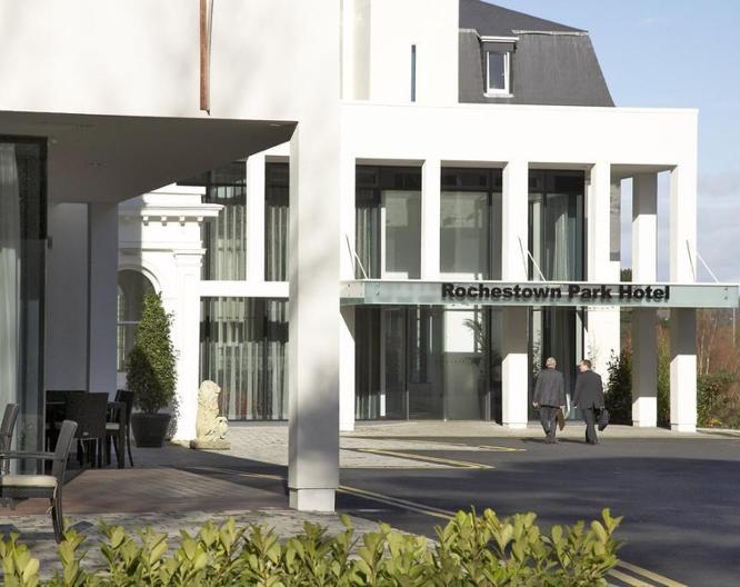 Rochestown Park Hotel - Außenansicht
