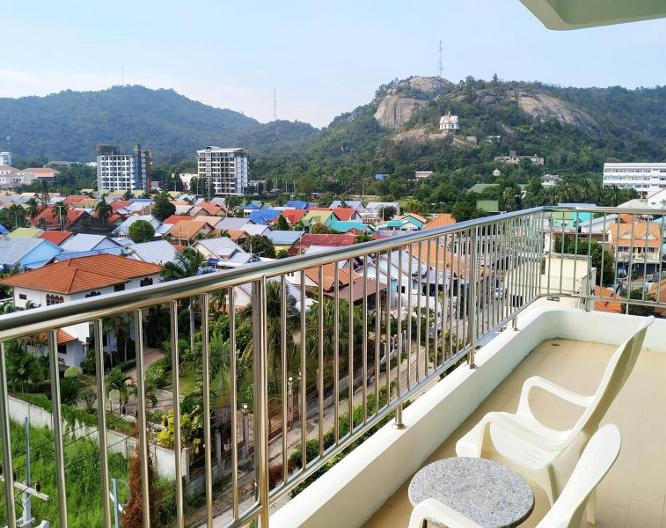 The Base Hua Hin - Außenansicht